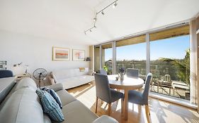 City Riverside - 2 Bedroom & Free Parking