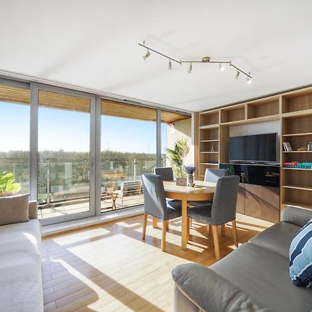 City Riverside - 2 Bedroom & Free Parking Barking  Exterior photo